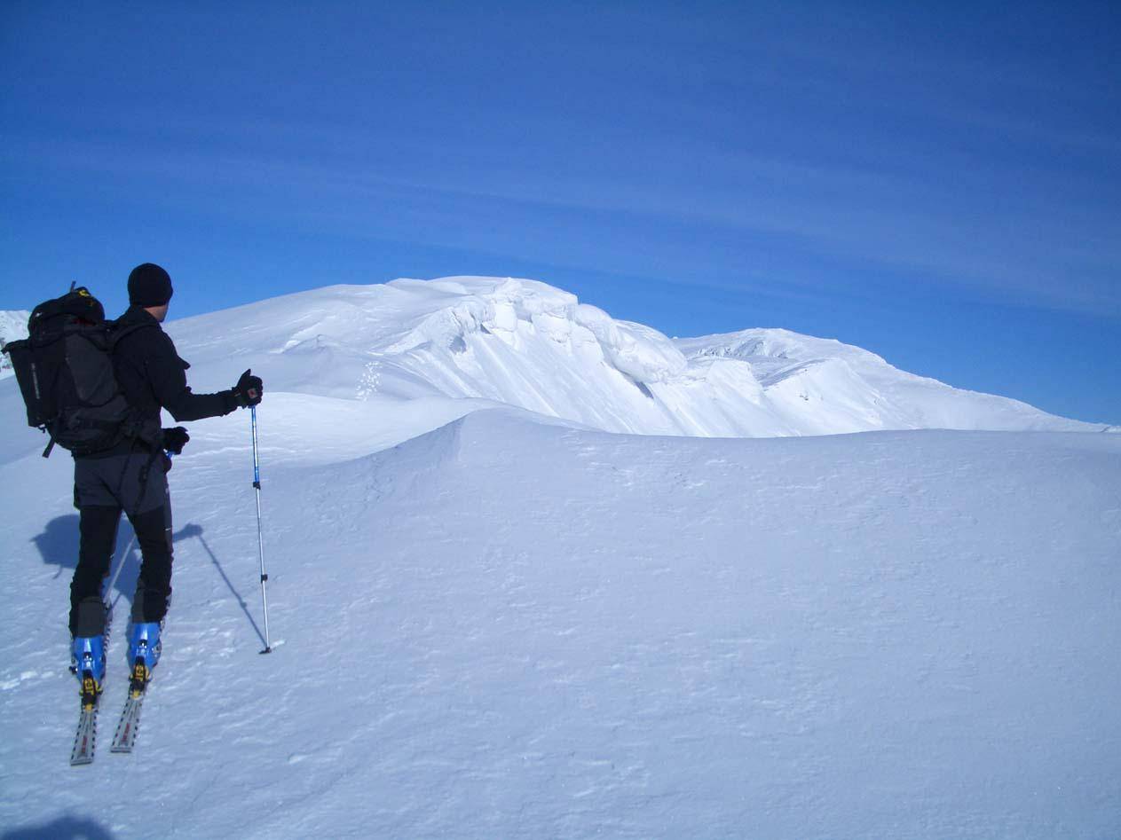 Guide de haute montagne vous accompagne pour vos sorties de ski en Corse